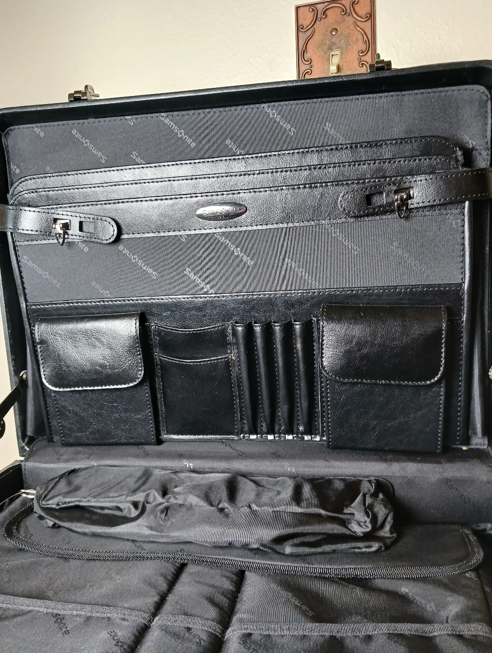 Samsonite men’s leather